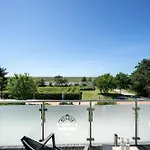No.1 Отель 3*