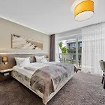 Hotel No.1