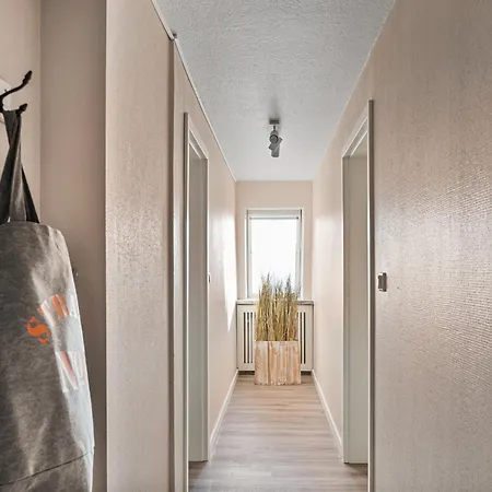 No.1 Hotel