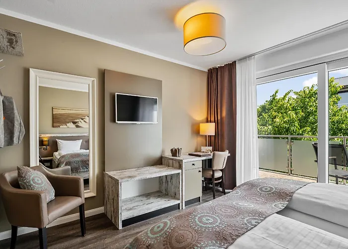 Hotel No.1 3*